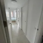Brand New On Floor, 5 Min From Center, 15 Min From Apartamento Alicante